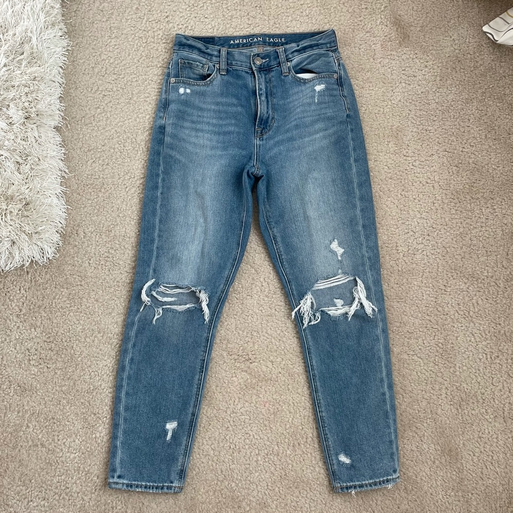 american eagle mom jeans